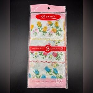 NWT‎ Axxents Handkerchiefs Set of 3 Floral Printed Cotton Scalloped 12” x 12”